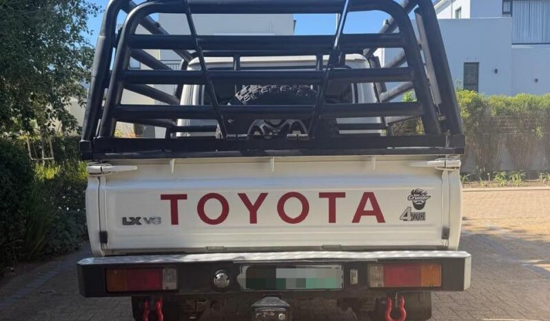 2015 Toyota Land Cruiser 79 4.5D-4D LX V8 Double Cab full