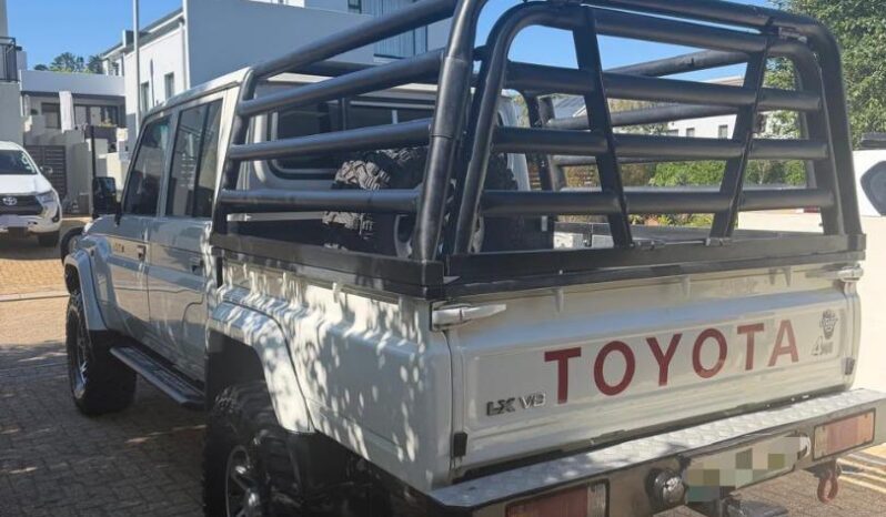 2015 Toyota Land Cruiser 79 4.5D-4D LX V8 Double Cab full
