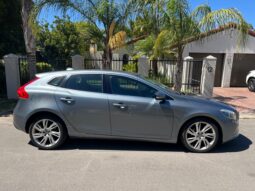2015 Volvo V40 D2 Excel full