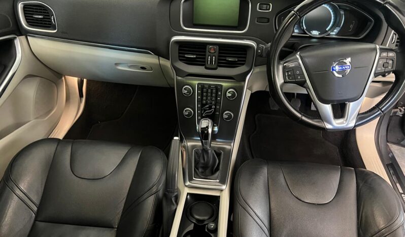 2015 Volvo V40 D2 Excel full