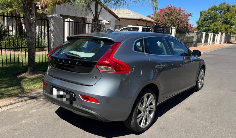 2015 Volvo V40 D2 Excel full